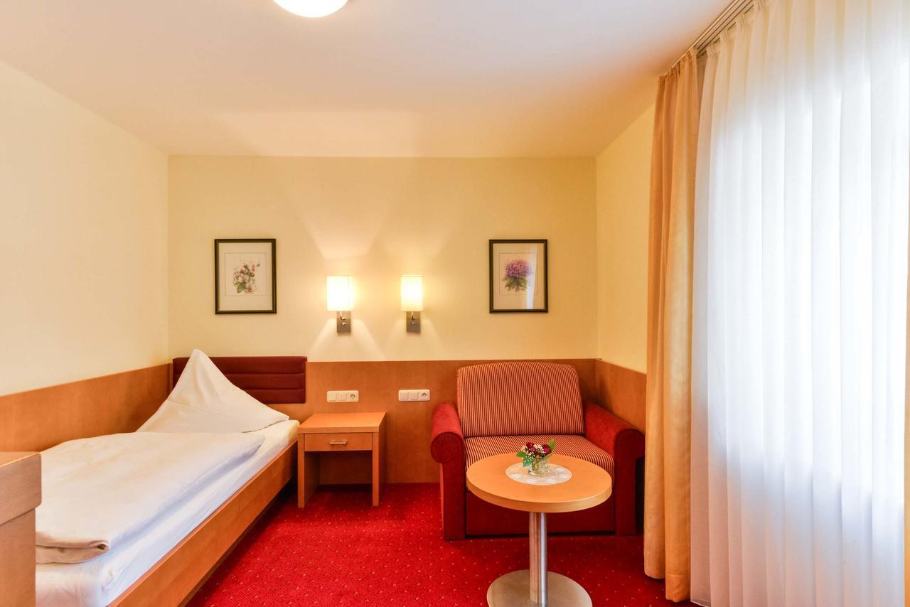 Hotel Sixt Rohr in Niederbayern Kültér fotó